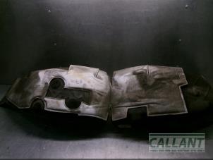 Begagnade Isolering, hjulhus Landrover Range Rover IV (LG) 3.0 TDV6 24V Pris € 60,50 Inklusive moms erbjuds av Garage Callant