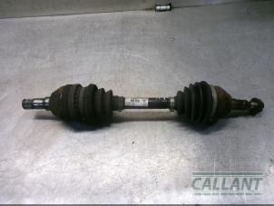 Gebruikte Steekas links-voor Opel Astra H SW (L35) 1.3 CDTI 16V Ecotec Prijs € 48,40 Inclusief btw aangeboden door Garage Callant