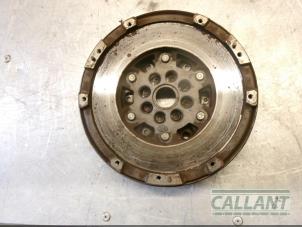 Begagnade Tvåmassesvänghjul Opel Astra H SW (L35) 1.3 CDTI 16V Ecotec Pris € 121,00 Inklusive moms erbjuds av Garage Callant