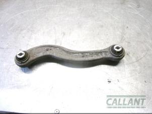 Begagnade Bakre övre gaffelben, vänster Landrover Range Rover Velar (LY) 3.0 D300 AWD Pris € 60,50 Inklusive moms erbjuds av Garage Callant