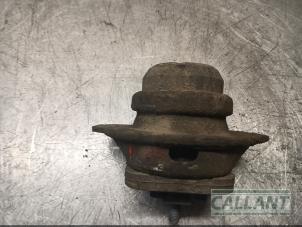 Begagnade Motorfäste Landrover Discovery III (LAA/TAA) 2.7 TD V6 Pris € 30,25 Inklusive moms erbjuds av Garage Callant