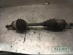 Gebruikte Aandrijfas links-voor Landrover Discovery III (LAA/TAA) 2.7 TD V6 Prijs € 181,50 Inclusief btw aangeboden door Garage Callant