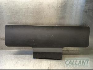 Gebruikte kofferdeksel bekleding Landrover Range Rover Evoque (LVJ/LVS) 2.2 TD4 16V Prijs € 66,55 Inclusief btw aangeboden door Garage Callant