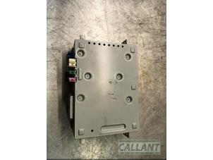 Begagnade Radiomodul Jaguar F-Pace 2.0 D 180 16V AWD Pris € 477,95 Inklusive moms erbjuds av Garage Callant