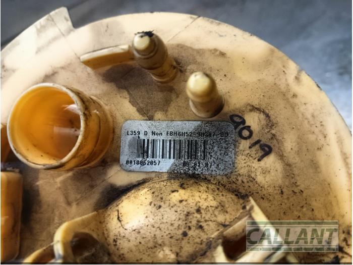 Elektrisk bränslepump från en Land Rover Freelander II 2.2 td4 16V 2007