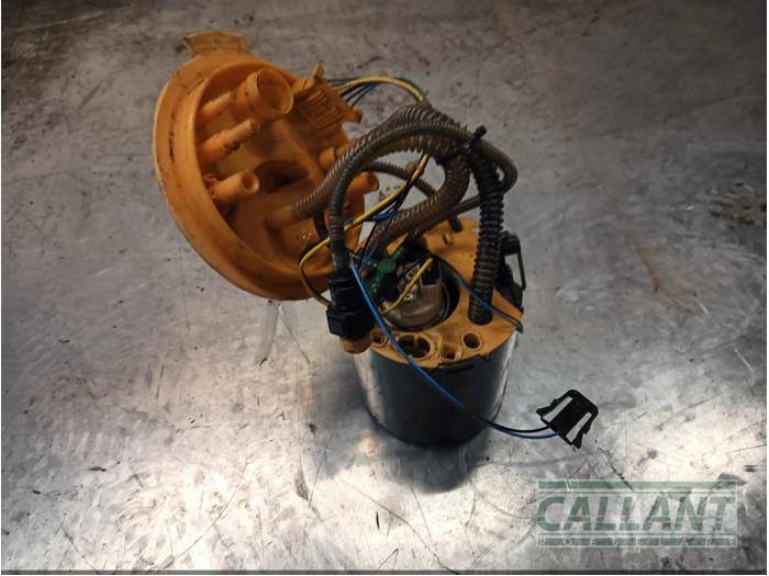 Elektrisk bränslepump från en Land Rover Freelander II 2.2 td4 16V 2007