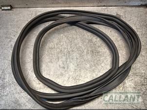 Begagnade Baklucka, tätning Audi SQ5 (8RB) 3.0 TDI V6 24V Pris € 30,25 Inklusive moms erbjuds av Garage Callant