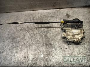 Begagnade Dörrmekanism, 4-dörrars, höger bak Audi SQ5 (8RB) 3.0 TDI V6 24V Pris € 42,35 Inklusive moms erbjuds av Garage Callant