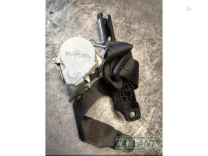 Begagnade Främre säkerhetsbälte, vänster Jaguar XF (CC9) 3.0 D V6 24V Pris € 90,75 Inklusive moms erbjuds av Garage Callant