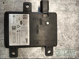 Gebruikte Dode hoek sensor Landrover Discovery Sport L550 Prijs € 242,00 Inclusief btw aangeboden door Garage Callant