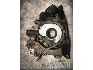 Begagnade Oljepump Landrover Range Rover IV (LG) 3.0 TDV6 24V Pris € 187,55 Inklusive moms erbjuds av Garage Callant