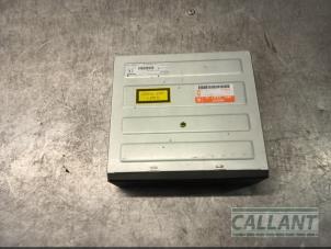 Używane Modul nawigacji Jaguar XJ (X350) 2.7d V6 24V Cena € 151,25 Z VAT oferowane przez Garage Callant