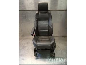 Begagnade Säte, vänster Landrover Range Rover Sport (LS) 2.7 TDV6 24V Pris € 181,50 Inklusive moms erbjuds av Garage Callant