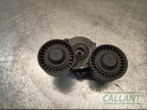 Begagnade Remspännare, multi Landrover Discovery Sport (LC) 2.0 TD4 180 16V Pris € 90,75 Inklusive moms erbjuds av Garage Callant