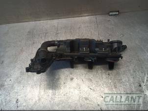 Begagnade Vipparmskåpa Jaguar XF Sportbrake 2.2 D 16V Pris € 60,50 Inklusive moms erbjuds av Garage Callant