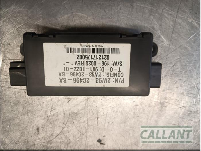 Parkeringsbromsmodul från en Jaguar S-type (X200) 2.5 V6 24V 2003