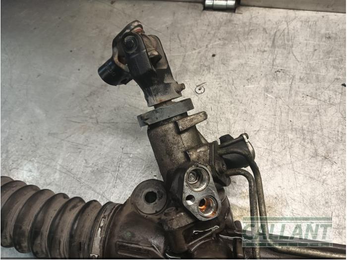 Servostyrningsbox från en Jaguar S-type (X200) 2.5 V6 24V 2003