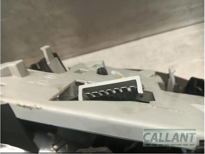 Baklykta, höger från en Jaguar S-type (X200) 2.5 V6 24V 2003