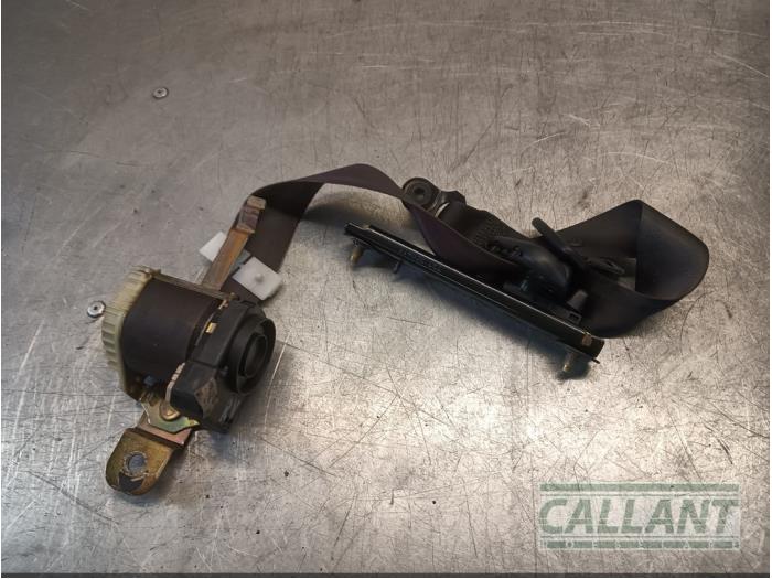 Främre säkerhetsbälte, höger från en Jaguar S-type (X200) 2.5 V6 24V 2003