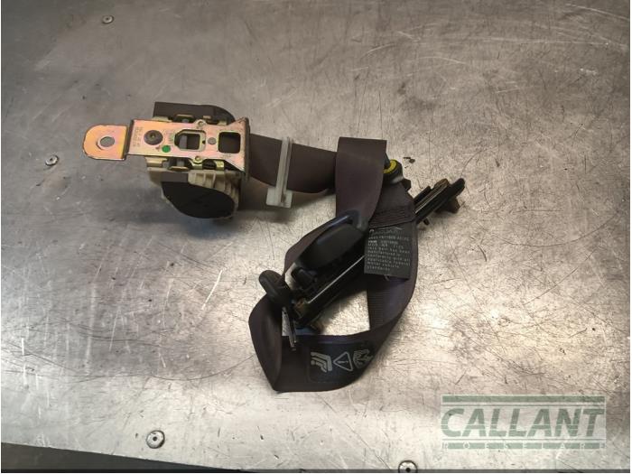 Främre säkerhetsbälte, höger från en Jaguar S-type (X200) 2.5 V6 24V 2003