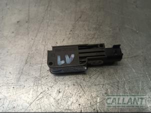 Gebruikte Airbag Sensor Jaguar S-type (X200) 2.5 V6 24V Prijs € 54,45 Inclusief btw aangeboden door Garage Callant