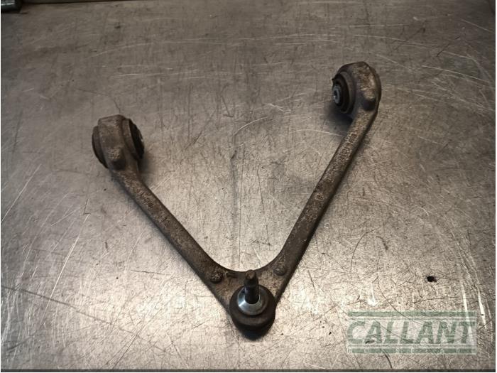Främre övre gaffelben, vänster från en Jaguar S-type (X200) 2.5 V6 24V 2003