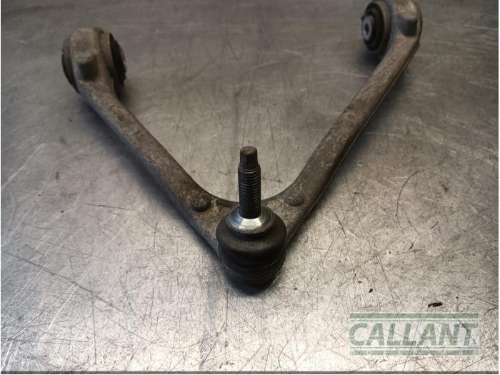 Främre övre gaffelben, vänster från en Jaguar S-type (X200) 2.5 V6 24V 2003