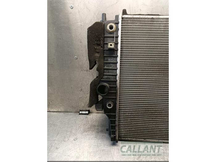 Kylare från en Jaguar S-type (X200) 2.5 V6 24V 2003