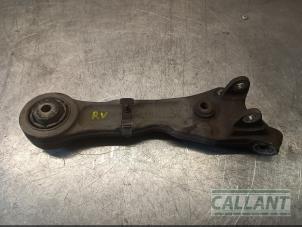 Begagnade Främre undre gaffelben, höger Jaguar S-type (X200) 2.5 V6 24V Pris € 60,50 Inklusive moms erbjuds av Garage Callant