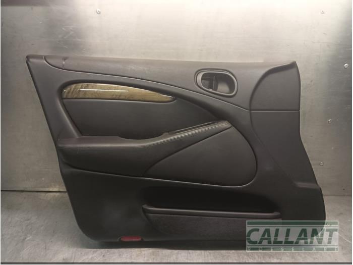 List, framdörr, 4-dörrars, vänster från en Jaguar S-type (X200) 2.5 V6 24V 2003