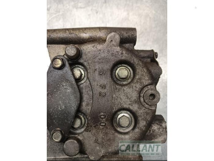 Luftkonditioneringspump från en Jaguar S-type (X200) 2.5 V6 24V 2003