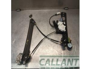 Begagnade Fönstermekanism, 2-dörrars, höger fram Jaguar F-type 2.0 Turbo 16V Pris € 211,75 Inklusive moms erbjuds av Garage Callant