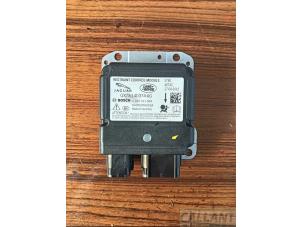 Używane Modul poduszki powietrznej Jaguar XE 2.0 240 Turbo 16V Cena € 151,25 Z VAT oferowane przez Garage Callant