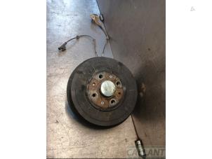 Gebruikte Wielnaaf achter Opel Corsa E 1.4 16V Prijs € 66,55 Inclusief btw aangeboden door Garage Callant