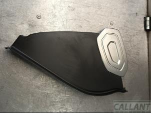 Begagnade Instrumentbräda, del Landrover Range Rover Sport (LW) 3.0 D250 MHEV Pris € 78,65 Inklusive moms erbjuds av Garage Callant