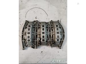 Begagnade Oljetråg Jaguar F-Pace 2.0 D 180 16V AWD Pris € 90,75 Inklusive moms erbjuds av Garage Callant