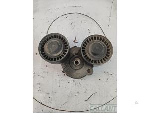 Begagnade Remspännare, multi Jaguar F-Pace 2.0 D 180 16V AWD Pris € 90,75 Inklusive moms erbjuds av Garage Callant