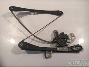 Begagnade Fönstermekanism, 4-dörrars, höger fram Jaguar XJ (X350) 2.7d V6 24V Pris € 235,95 Inklusive moms erbjuds av Garage Callant