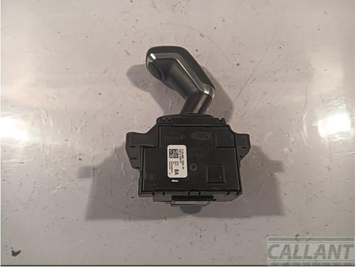 Växelspak från en Land Rover Defender II 3.0 D200 MHEV 2023