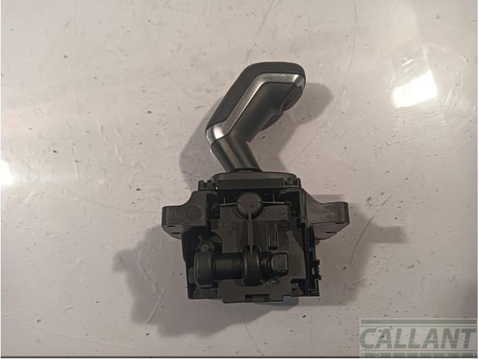 Växelspak från en Land Rover Defender II 3.0 D200 MHEV 2023