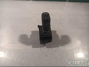 Begagnade Växelspak Landrover Defender II 3.0 D200 MHEV Pris € 302,50 Inklusive moms erbjuds av Garage Callant