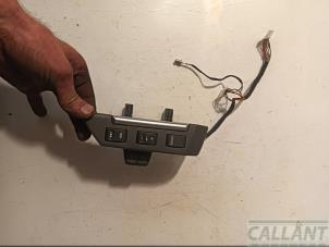 Gebruikte Radiobediening Stuur Landrover Freelander II 2.2 td4 16V Prijs € 66,55 Inclusief btw aangeboden door Garage Callant