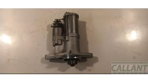 Begagnade Startmotor Landrover Discovery Sport (LC) 1.5 P300e 12V AWD Pris € 211,75 Inklusive moms erbjuds av Garage Callant