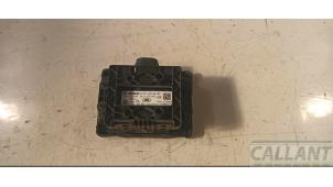 Begagnade Adaptiv farthållare, sensor (avstånd) Landrover Discovery Sport (LC) 1.5 P300e 12V AWD Pris € 605,00 Inklusive moms erbjuds av Garage Callant