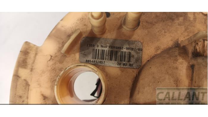 Elektrisk bränslepump från en Land Rover Freelander II 2.2 td4 16V 2008