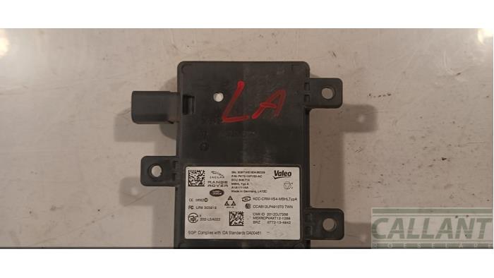 Dode hoek sensor van een Land Rover Discovery Sport (LC) 2.0 TD4 180 16V 2016