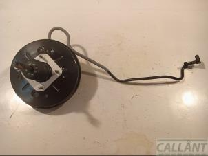 Gebruikte Rembekrachtiger Dacia Sandero II 0.9 TCE 90 12V Prijs € 60,50 Inclusief btw aangeboden door Garage Callant