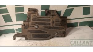 Używane Plyta ochronna podlogowa Volvo V60 II (ZW) 2.0 T6 16V Twin Engine Cena € 30,25 Z VAT oferowane przez Garage Callant