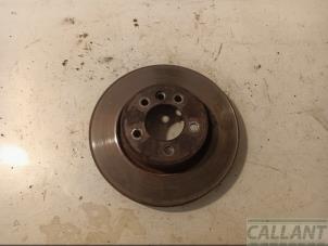 Begagnade Främre bromsskiva Landrover Range Rover Sport (LS) 2.7 TDV6 24V Pris € 30,25 Inklusive moms erbjuds av Garage Callant