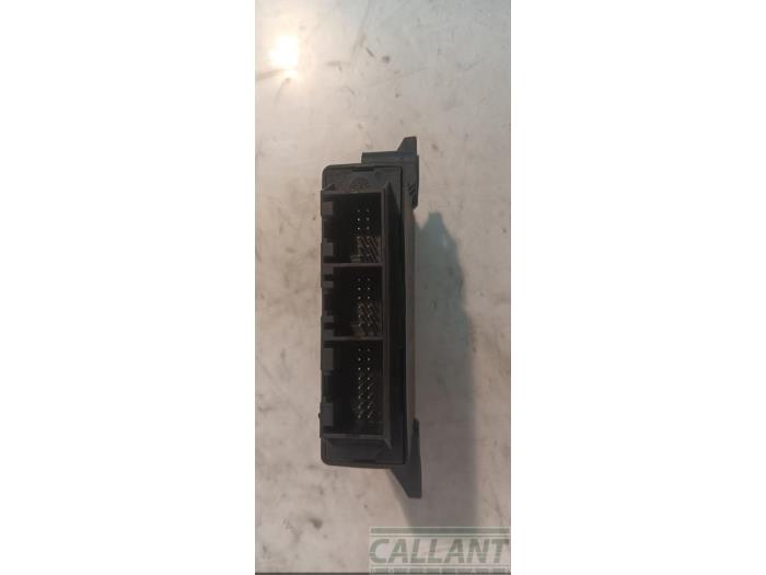 PDC-modul från en Jaguar XJ (X351) 3.0 D V6 24V 2013